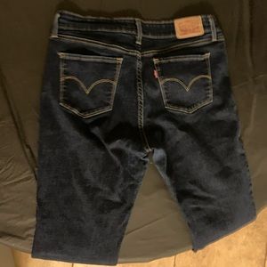 Size 30 Levi’s skinny jeans